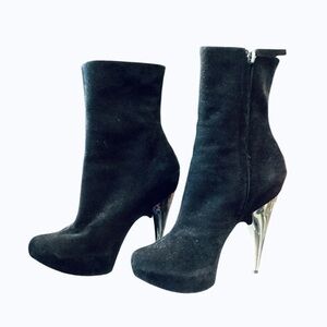 Giuseppe Zanotti black with silver heels hidden platform bootie EUC